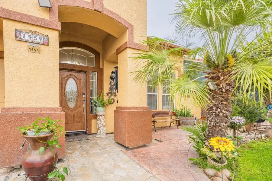 1454 Madrone Drive, Salinas, CA 93905 - Image #2