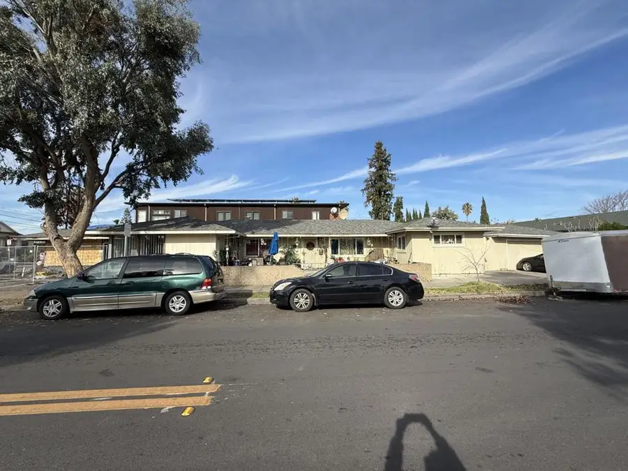 896 S Almaden Avenue, San Jose, CA 95110 - Image #2