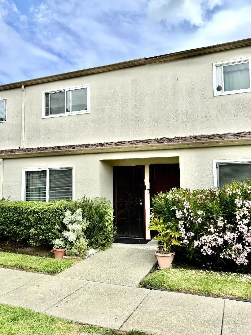 353 Laurel Avenue #15, Hayward, CA 94541 - Image #1