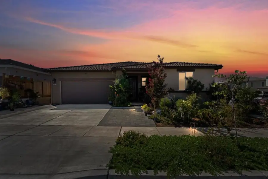 2141 Wildflower Drive, Hollister, CA 95023 - Image #3