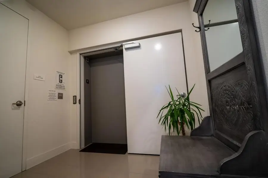 708 Eppleton Lane #204, Foster City, CA 94404 - Image #3