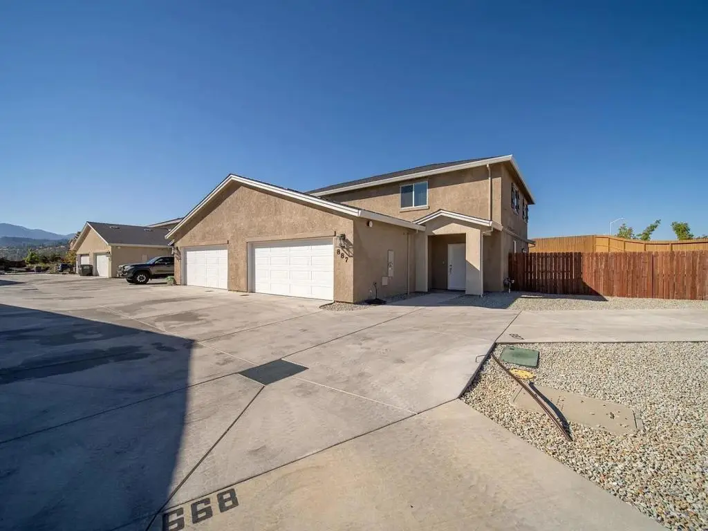 887 Congaree Lane, Redding, CA 96001 - Image #1