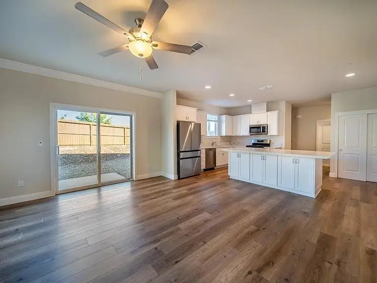 887 Congaree Lane, Redding, CA 96001 - Image #2