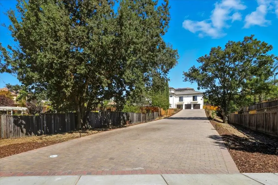 5310 Rachaella Lane, San Jose, CA 95135 - Image #2