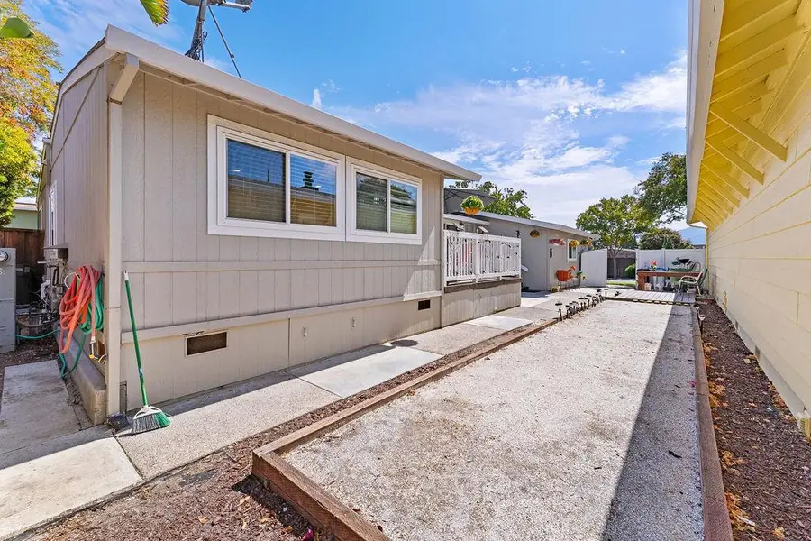 255 Mountain Springs Drive, San Jose, CA 95131 - Image #2