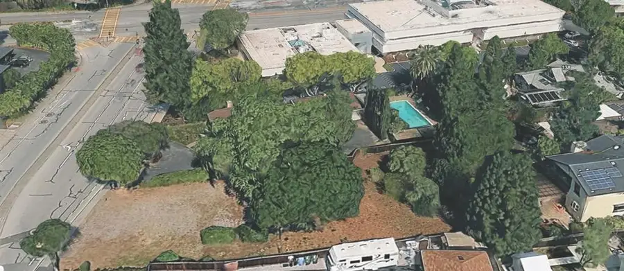 2139 Alameda De Las Pulgas, Redwood City, CA 94061 - #3