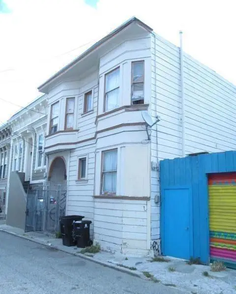 1152 Treat Avenue, San Francisco, CA 94110 - Image #2