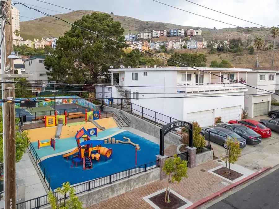 141 Gardiner Avenue, South San Francisco, CA 94080 - Image #3