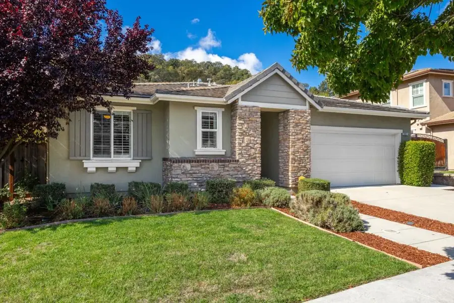 9881 Rancho Hills Drive, Gilroy, CA 95020 - Image #2