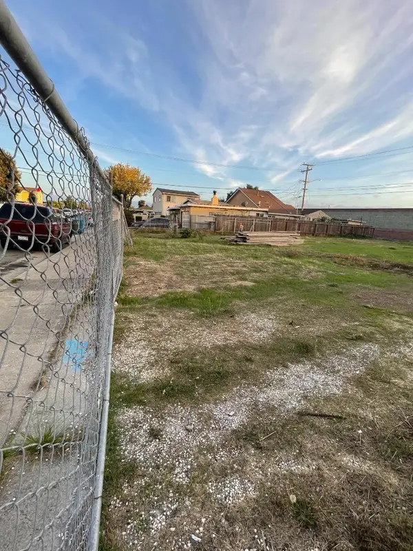 1100 Norton Street, San Mateo, CA 94401