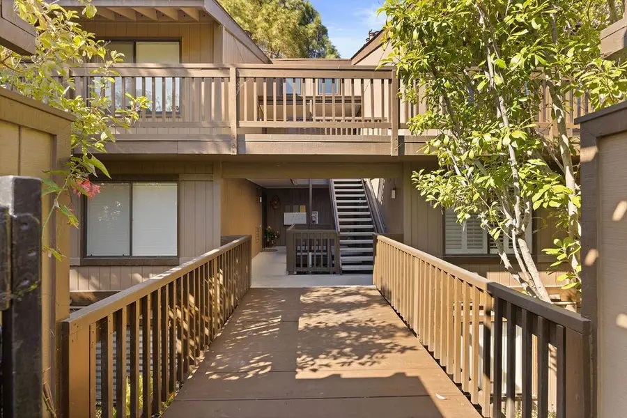 3350 La Mesa Drive #10, San Carlos, CA 94070 - Image #2