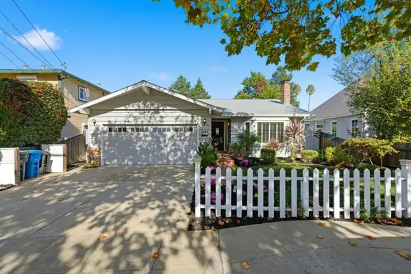 1141 Fairview Avenue, Redwood City, CA 94061