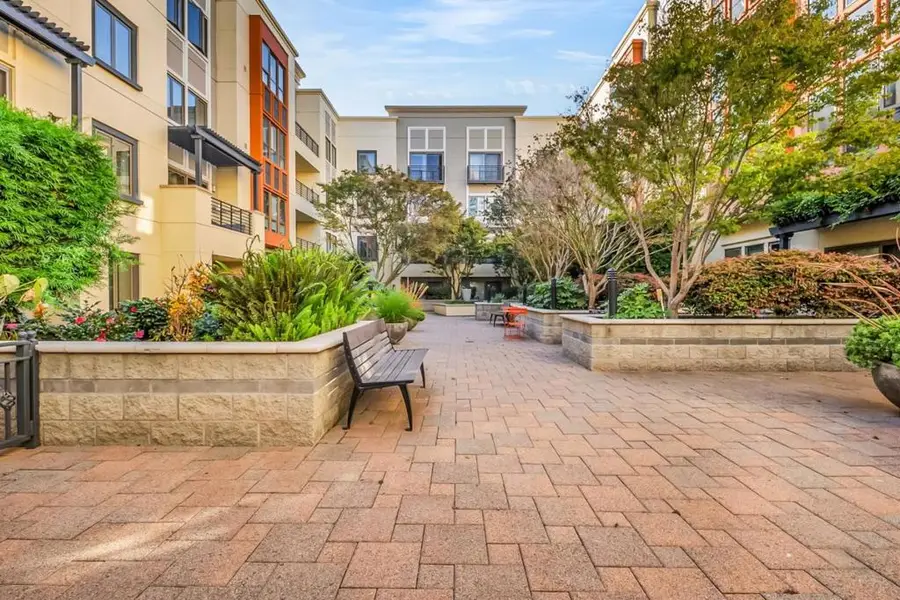 438 W Grand Avenue #615, Oakland, CA 94612 - Image #2