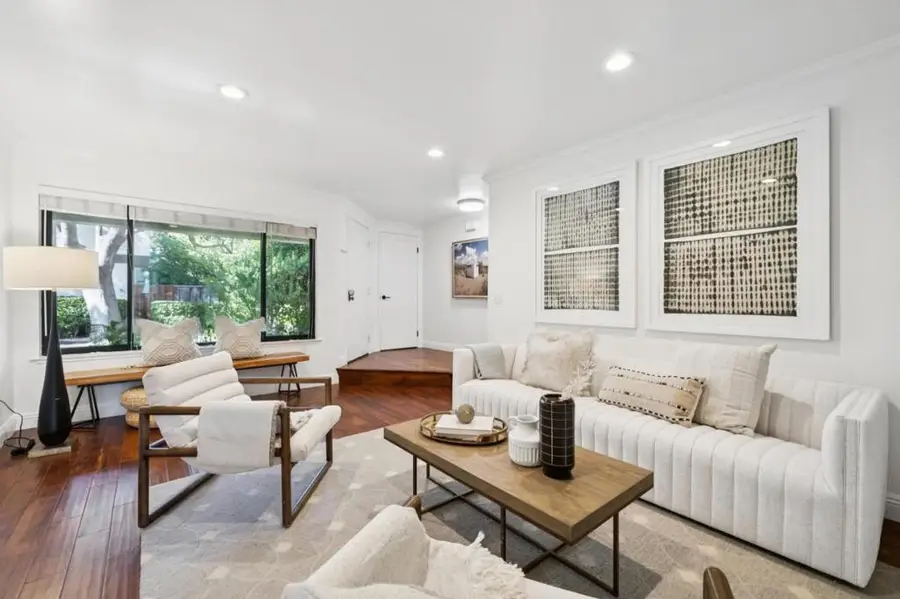 646 S Ahwanee Terrace, Sunnyvale, CA 94085 - Image #2