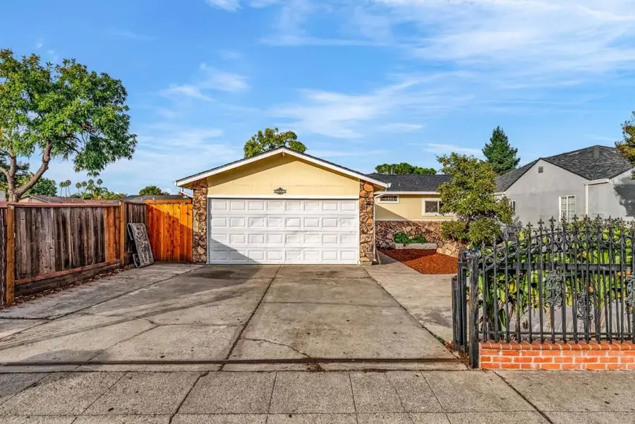 2243 Cooley Avenue, East Palo Alto, CA 94303 - Image #3