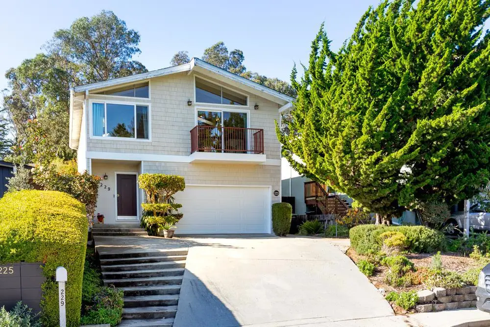 229 Alamo Avenue, Santa Cruz, CA 95060 - Image #1