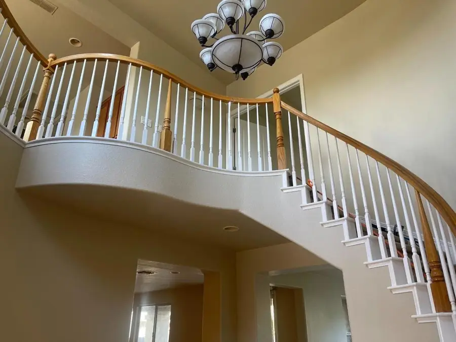 8747 Gessnger Dr, Elk Grove, CA 95624 - Image #3