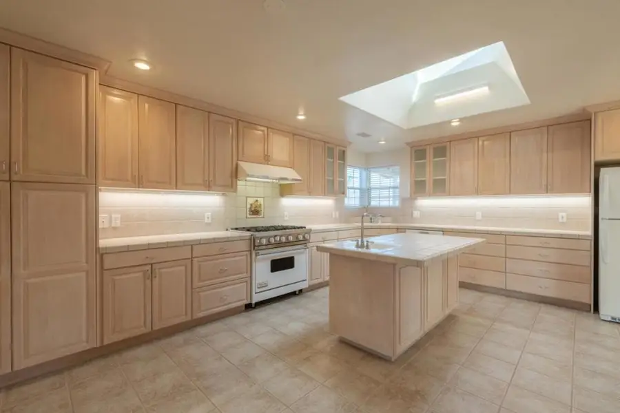 140 John Street, Monterey, CA 93940 - Image #2