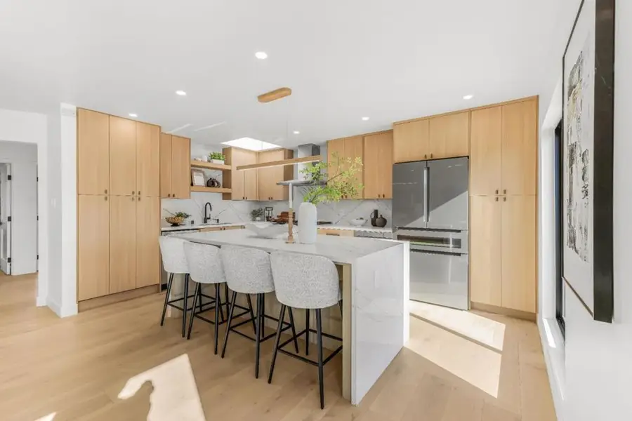 4632 Ulloa Street, San Francisco, CA 94116 - Image #3