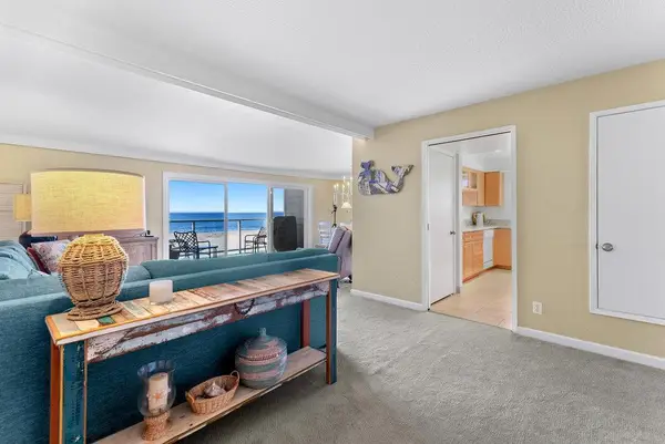 22130 E Cliff Drive #2D, Santa Cruz, CA 95062