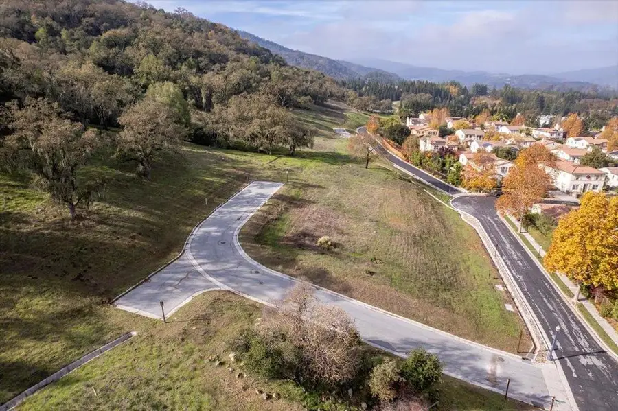 2860 Berwick Avenue, Gilroy, CA 95020 - Image #3