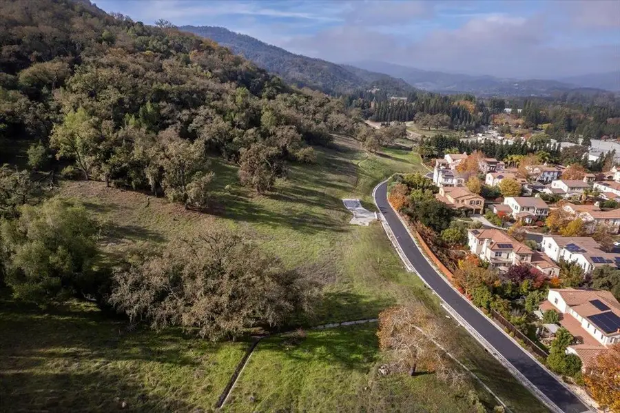 2820 Berwick Avenue, Gilroy, CA 95020 - Image #3