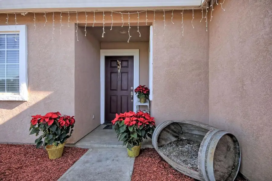 1064 Madrid Street, Soledad, CA 93960 - Image #2