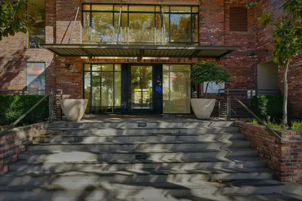 1060 S 3rd Street #202, San Jose, CA 95112