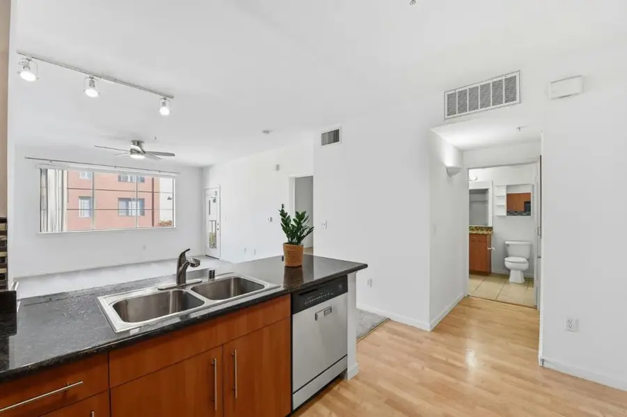 1060 S 3rd Street #202, San Jose, CA 95112 - #2