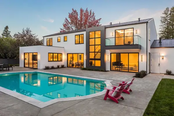 7 Windsor Drive, Hillsborough, CA 94010