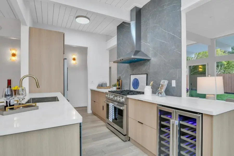 642 Appleberry Drive, San Rafael, CA 94903 - Image #3