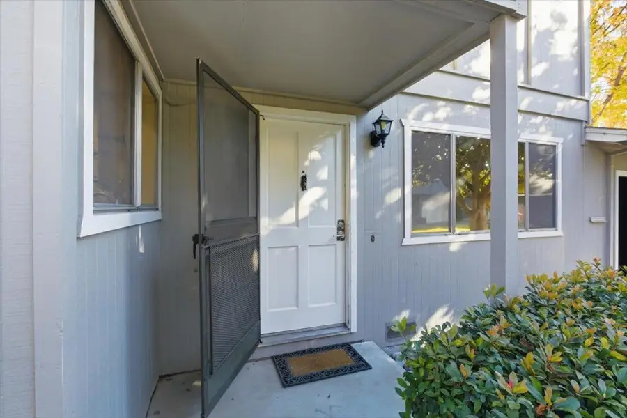 1542 Canna Court, Mountain View, CA 94043 - Image #2