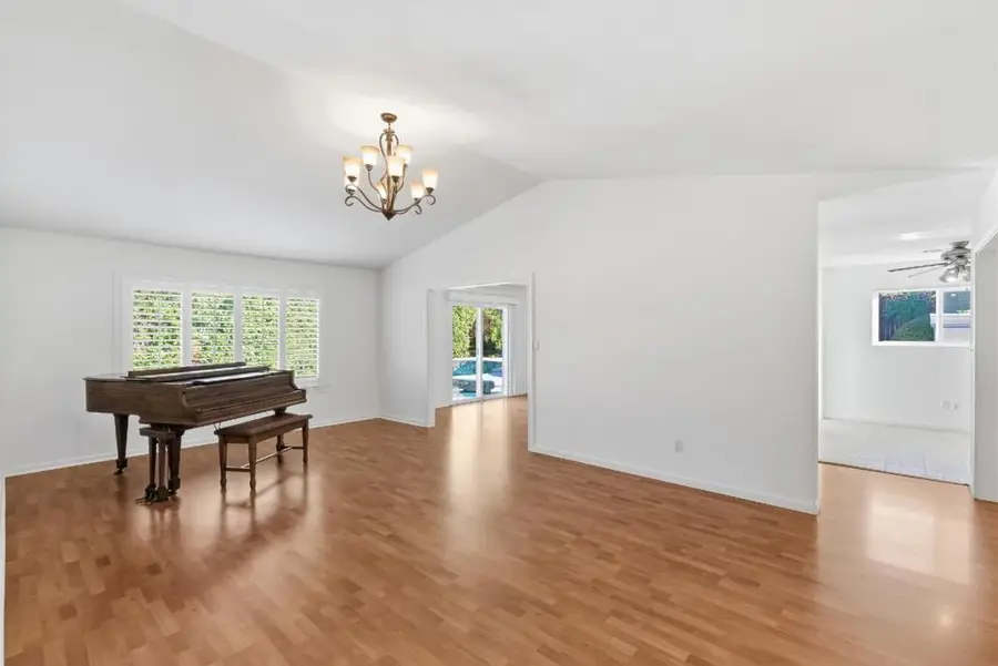 50 Nottingham Pl Place, Clayton, CA 94517 - Image #3