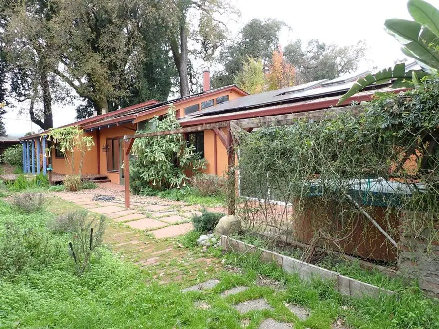 18039 Riverside Drive, Sonoma, CA 95476 - Image #2