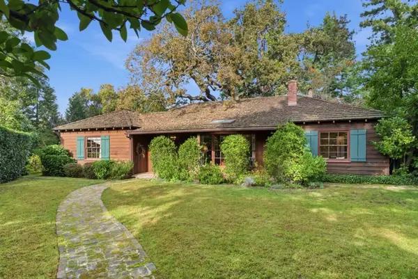 521 Entrada Way, Menlo Park, CA 94025