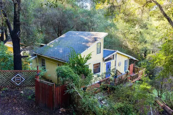 400 Red Hawk Lane, Aptos, CA 95003
