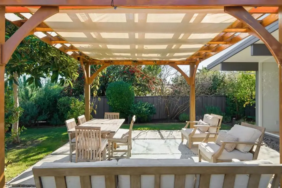 2096 Ticonderoga Drive, San Mateo, CA 94402 - Image #3