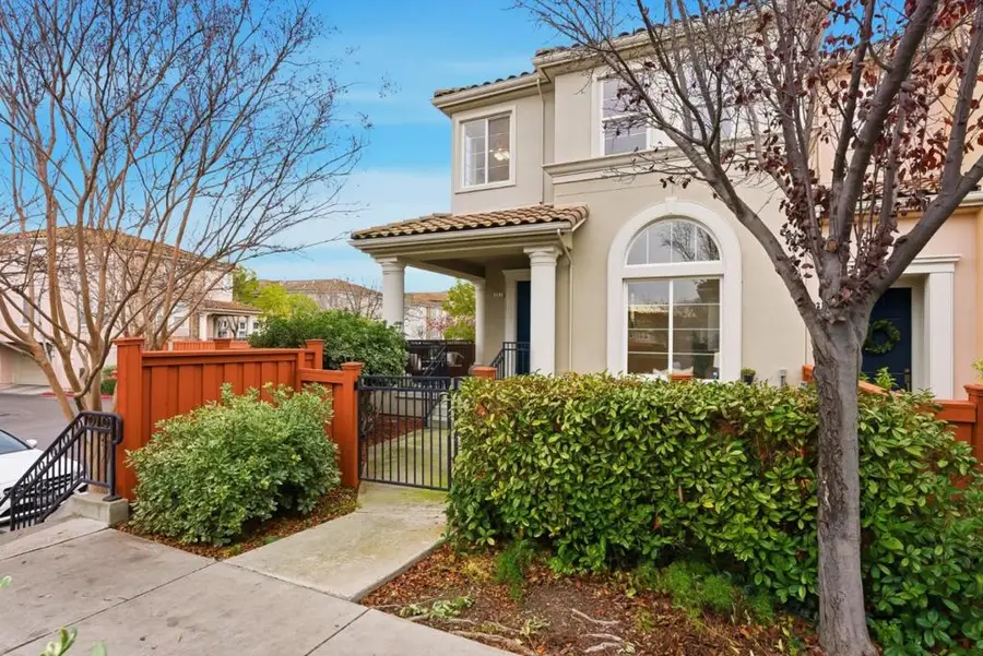 327 Vista Roma Way, San Jose, CA 95136 - Image #2
