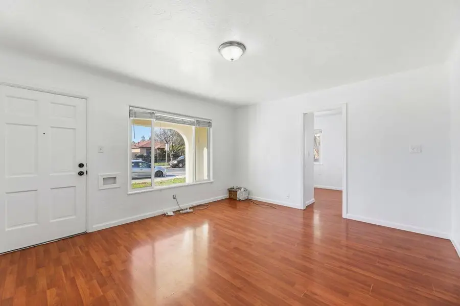 264 N 34th, San Jose, CA 95116 - Image #2