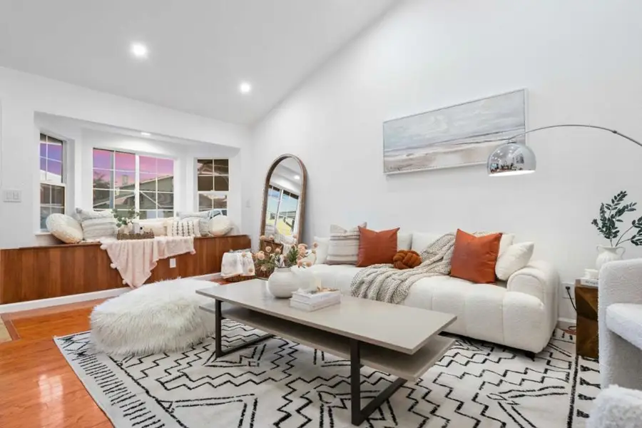 32490 Lake Temescal Lane, Fremont, CA 94555 - Image #3