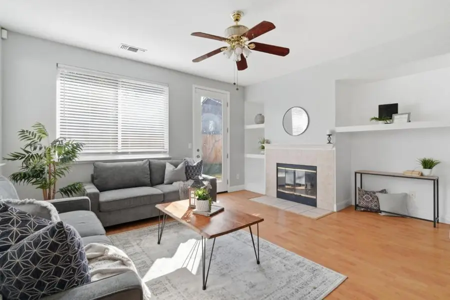 960 Kirkwood Way, Lathrop, CA 95330 - #3