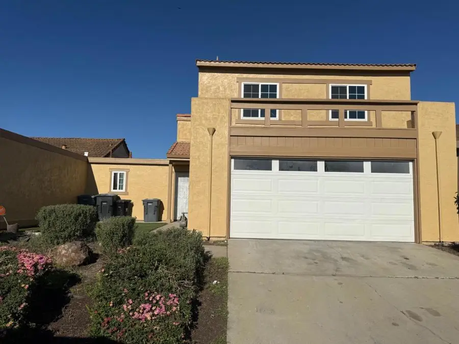 1588 Cherokee Drive, Salinas, CA 93906 - #2