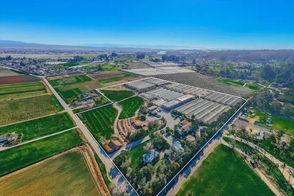 371 Calabasas Road, Watsonville, CA 95076