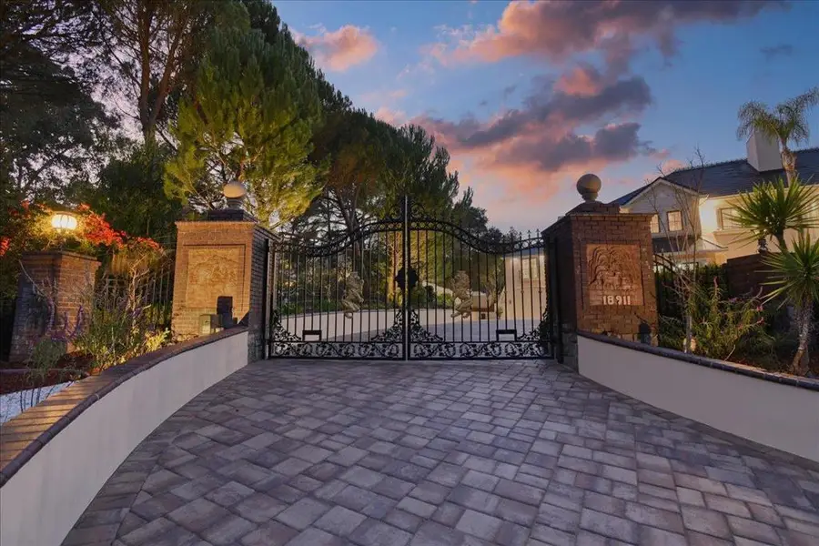 18911 Decatur Road, Los Gatos, CA 95030 - Image #3