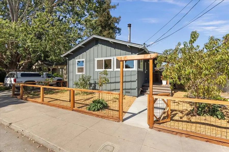 229 Coulson Avenue, Santa Cruz, CA 95060 - Image #2
