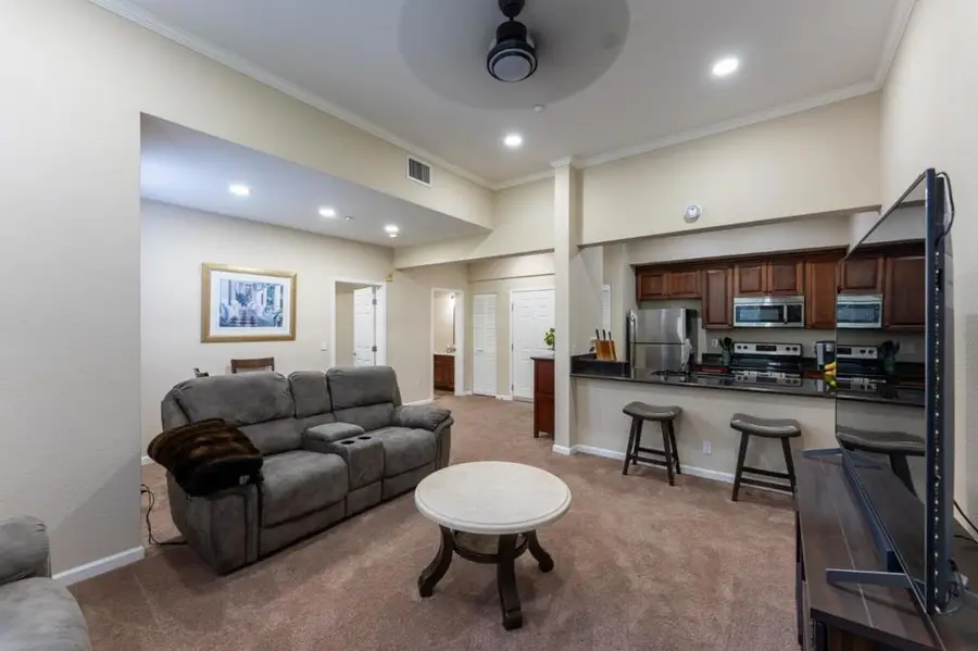 516 Martha Street #202, San Jose, CA 95112 - #2