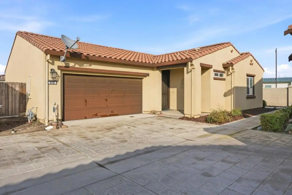 618 Machado Street, Los Banos, CA 93635 - #1