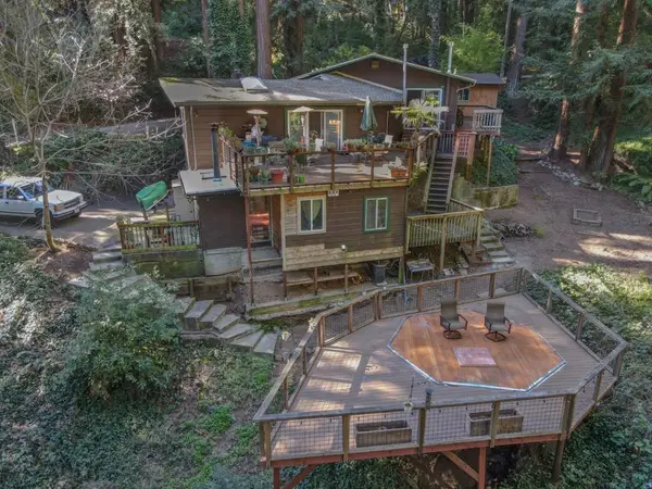 1350 Lost Acre Drive, Felton, CA 95018