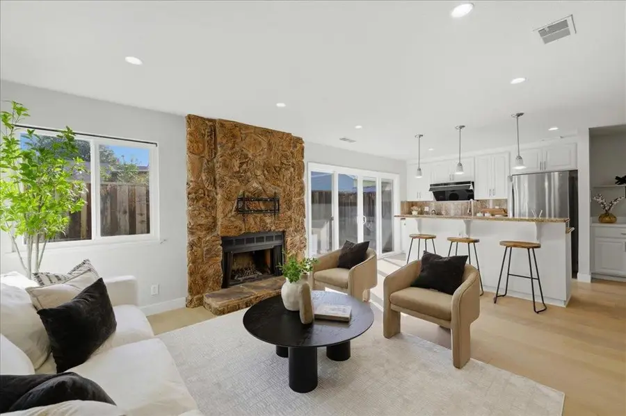 275 S Bayview Avenue #N, Sunnyvale, CA 94086 - #3