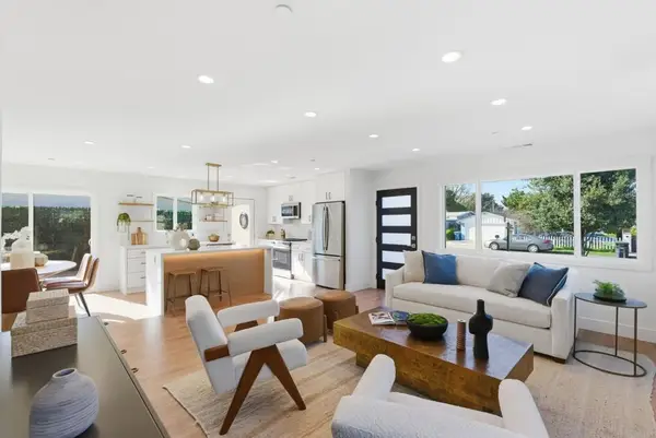 2512 Farrington Way, East Palo Alto, CA 94303